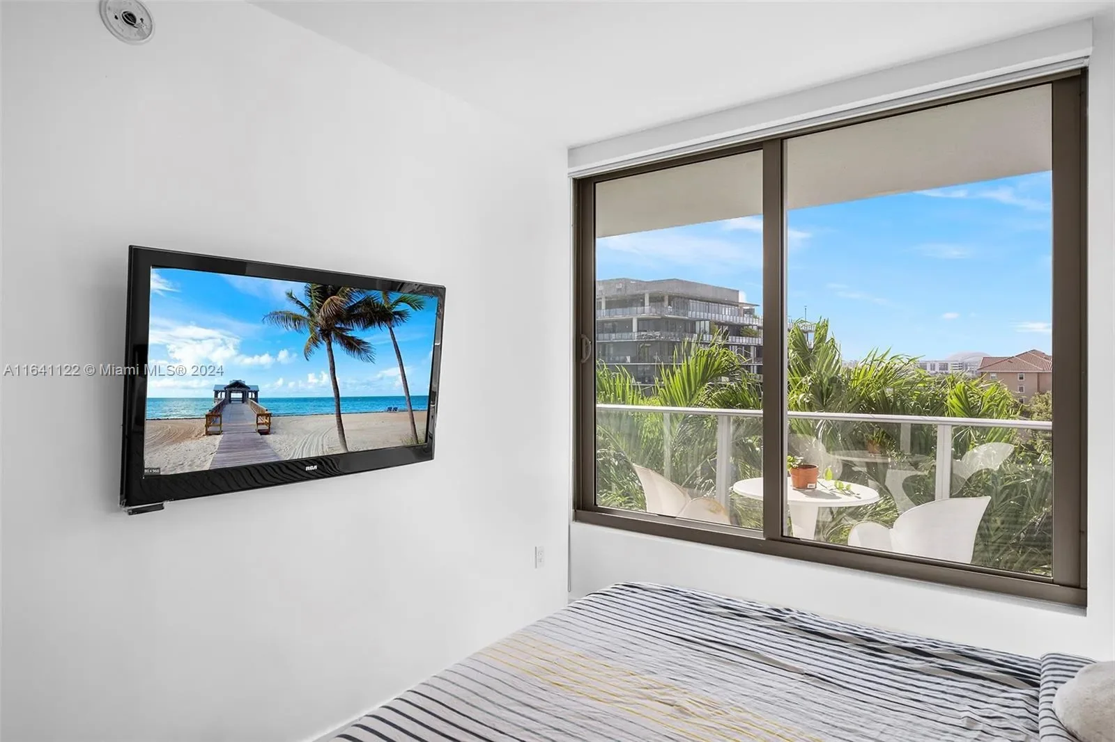 1600 SW 1st Ave 614, Miami, Florida, United States. - Photo 35