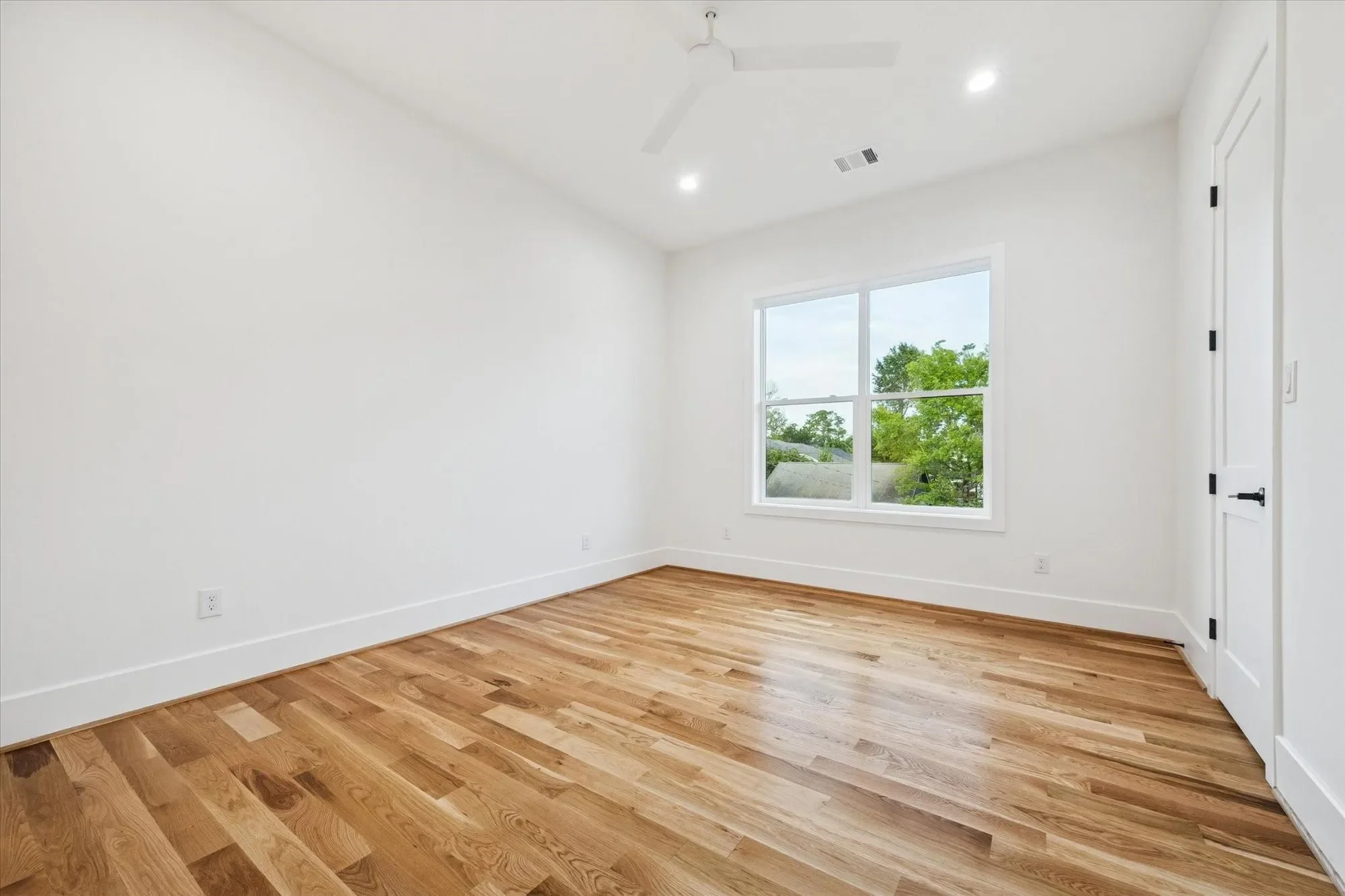 1330 Richelieu Lane, Houston, Texas, United States. - Photo 26