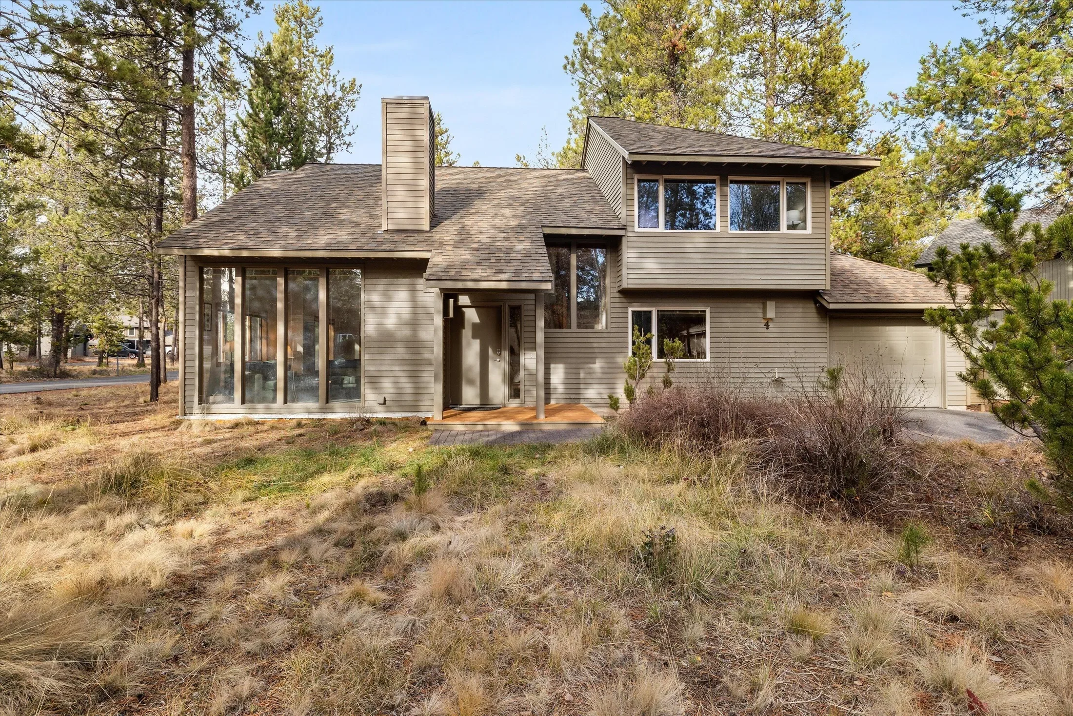 17894 Red Cedar Lane, Sunriver, Oregon, United States. - Hero Image