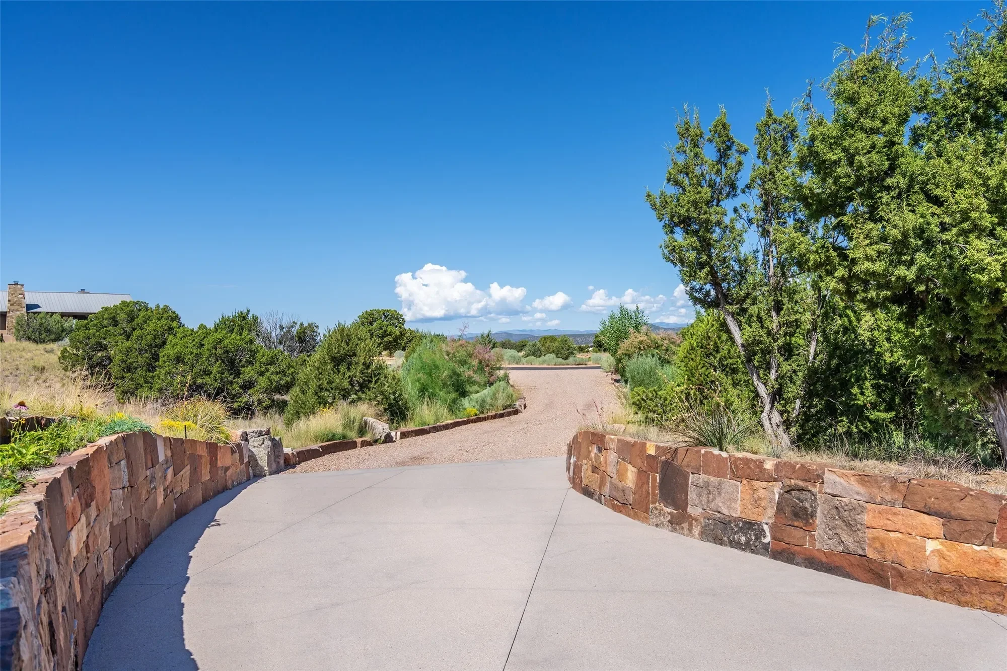 8 Camino Villenos, Santa Fe, NM 87506, Santa Fe, New Mexico, United States. - Photo 48