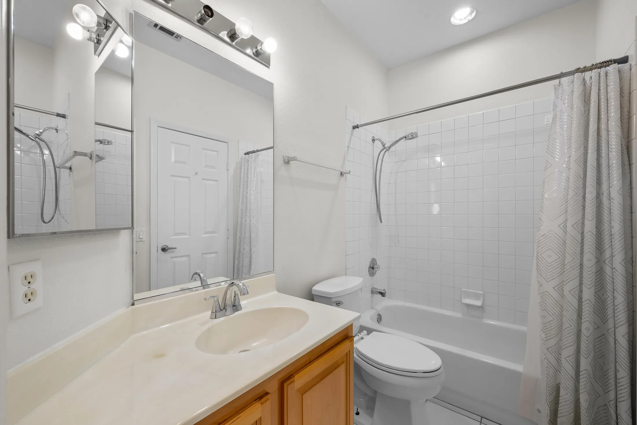 3600 N Tomsik Street, Las Vegas, NV 89129, Las Vegas, Nevada, United States. - Photo 27
