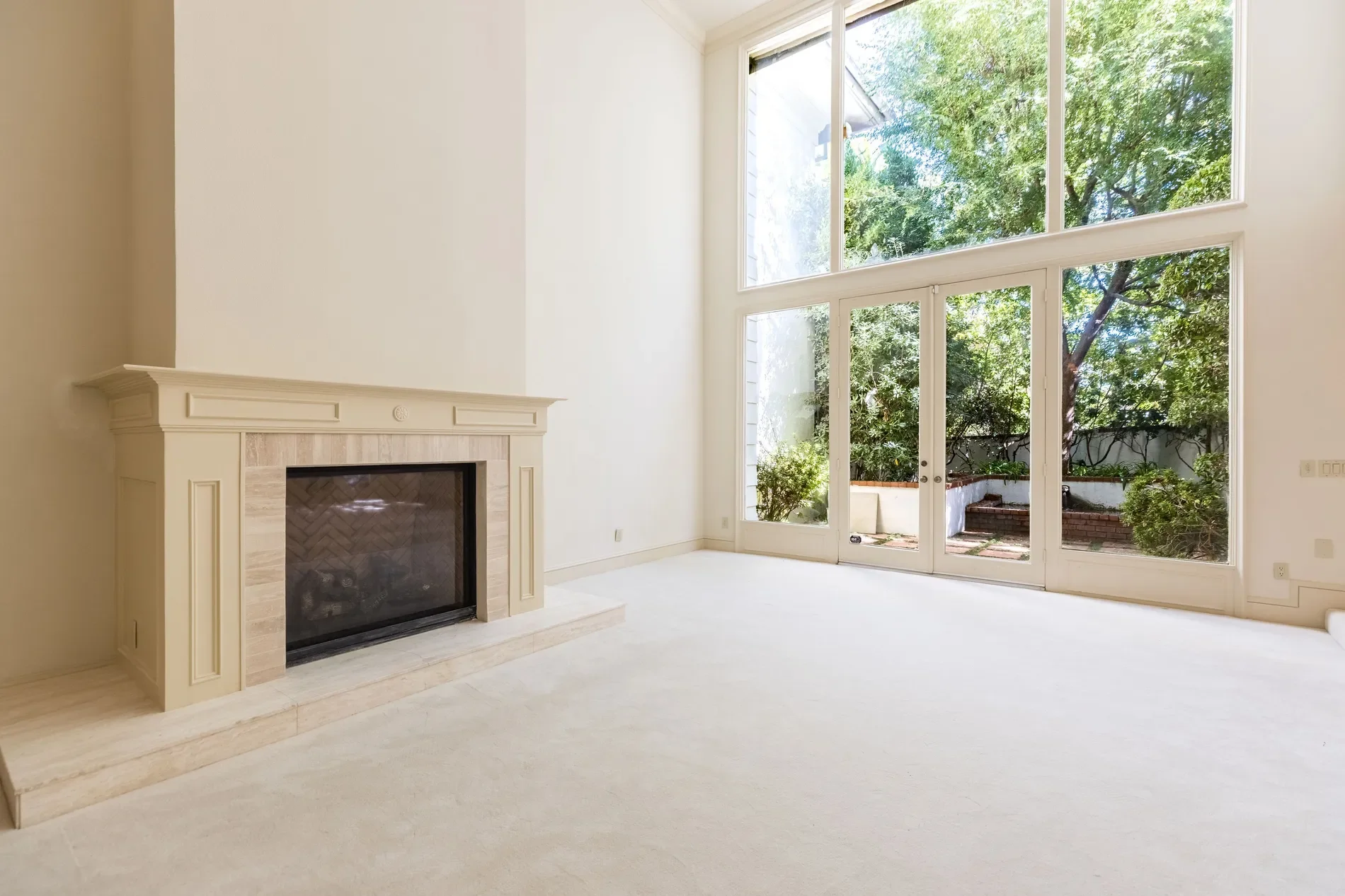 12386 Ridge Circle , Los Angeles, CA 90049, Los Angeles, California, United States. - Photo 36