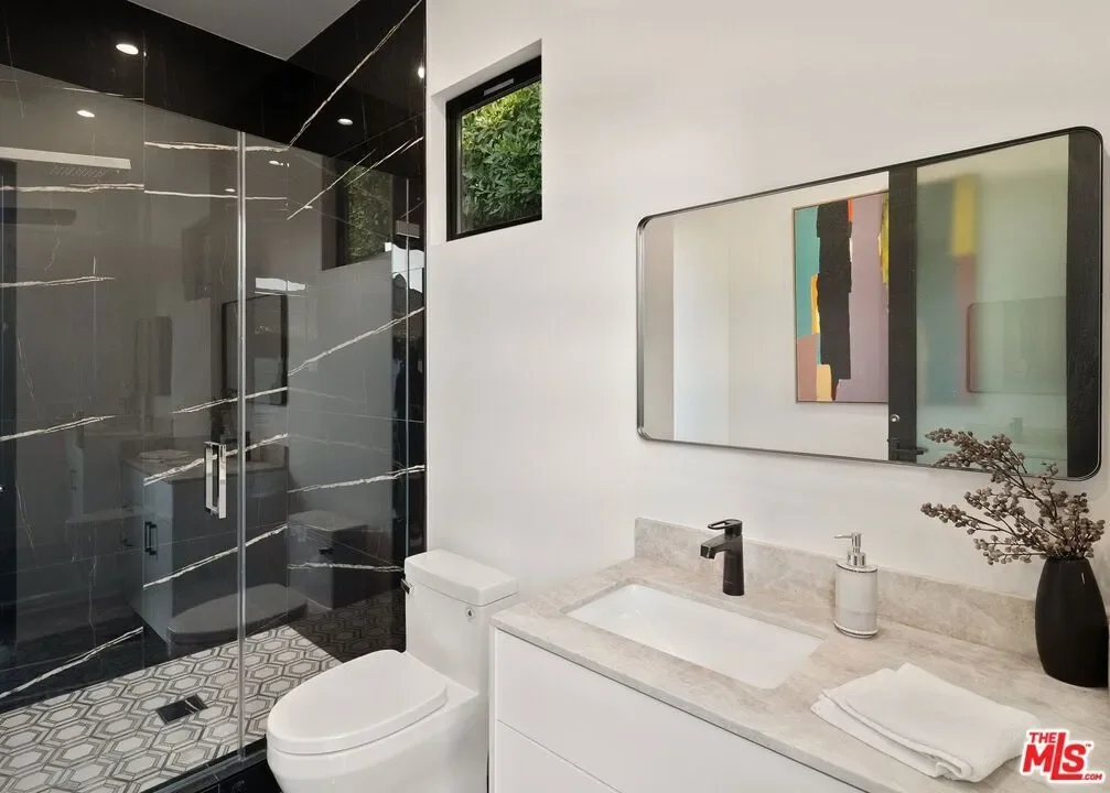 4532 Calhoun Avenue, Los Angeles, California, United States. - Photo 22