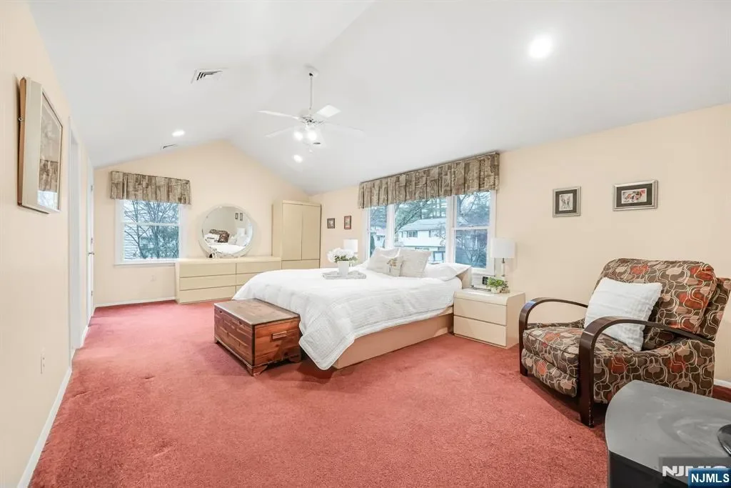 12 Clinton Lane, Wayne, NJ 07470, Wayne, New Jersey, United States. - Photo 11