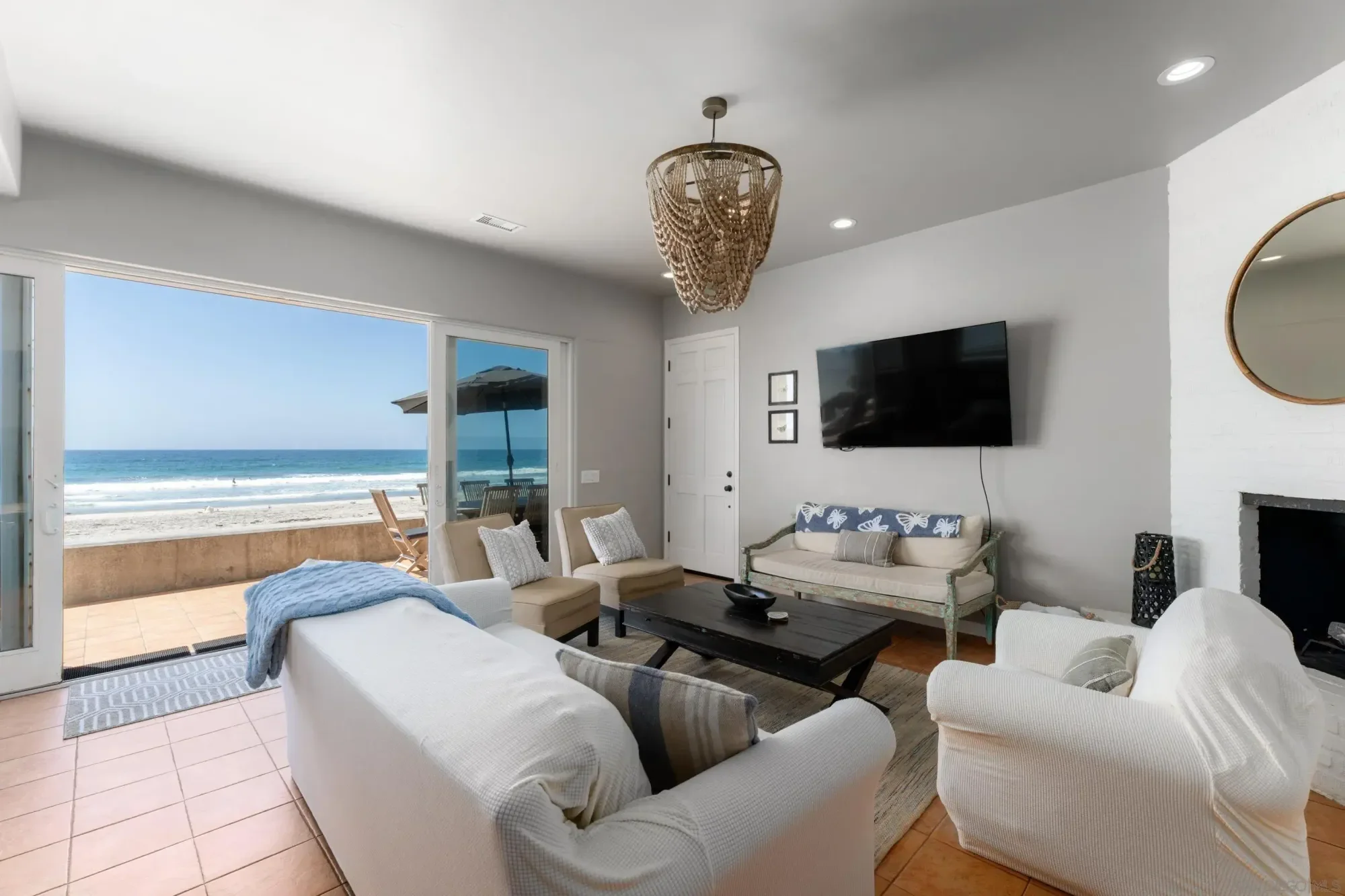 1834-1836 Ocean Front, Del Mar, California, United States. - Photo 2