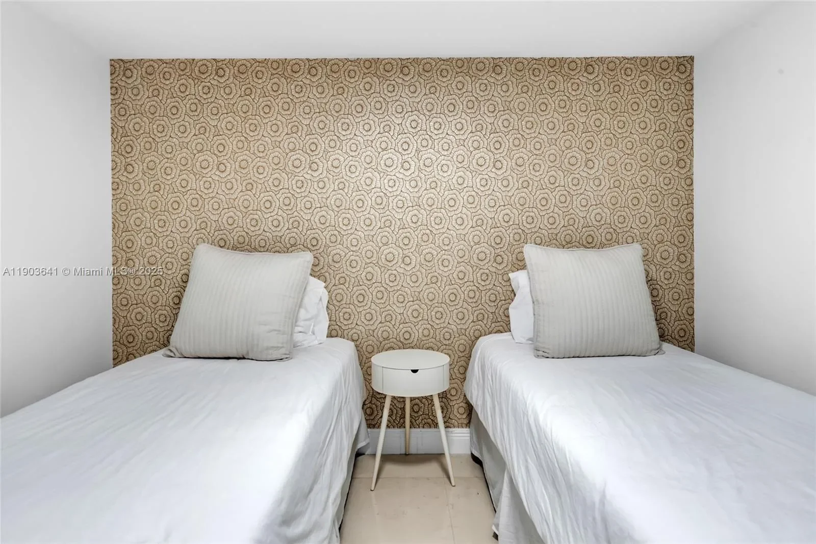 1800 S Ocean Dr 2207, Hallandale Beach, Florida, United States. - Photo 44