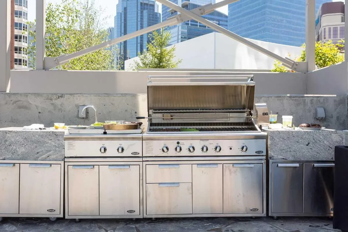 738 1 Avenue SW 109, Calgary, Alberta, Canada. - Photo 2