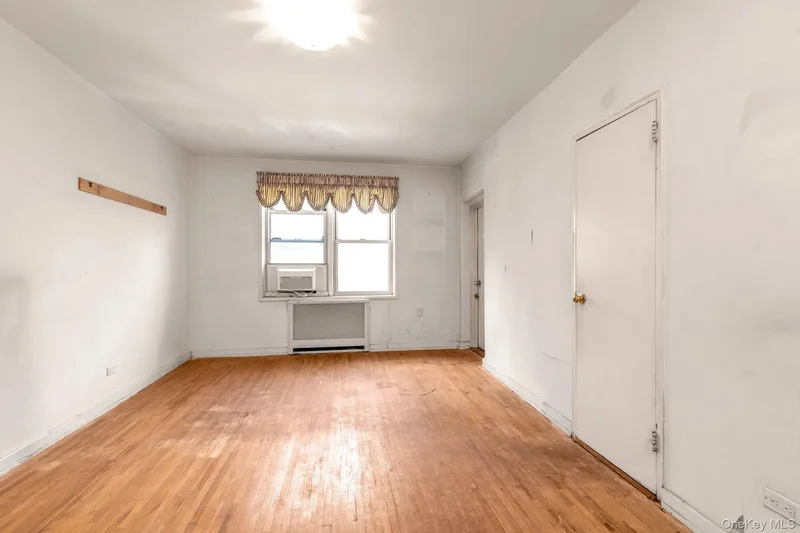 68-61 Yellowstone Boulevard, New York, New York, United States. - Photo 18