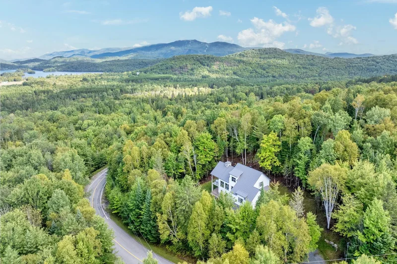 470 Ch. du Mont-du-Daim, Mont-Tremblant, Quebec, Canada. - Photo 45