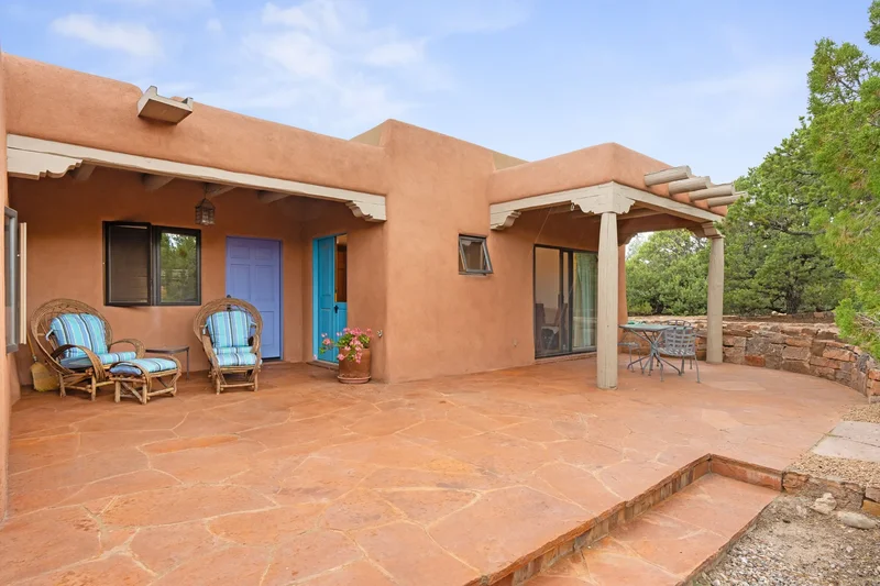 61 Calle San Martin , Santa Fe, NM 87506, Santa Fe, New Mexico, United States. - Photo 72