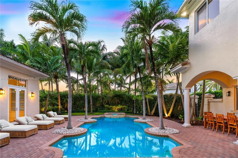 1295 Hatteras Ln, Hollywood, Florida, United States. - Photo 2