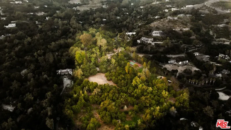 405 Toro Canyon Road, Carpinteria, California, United States. - Photo 65