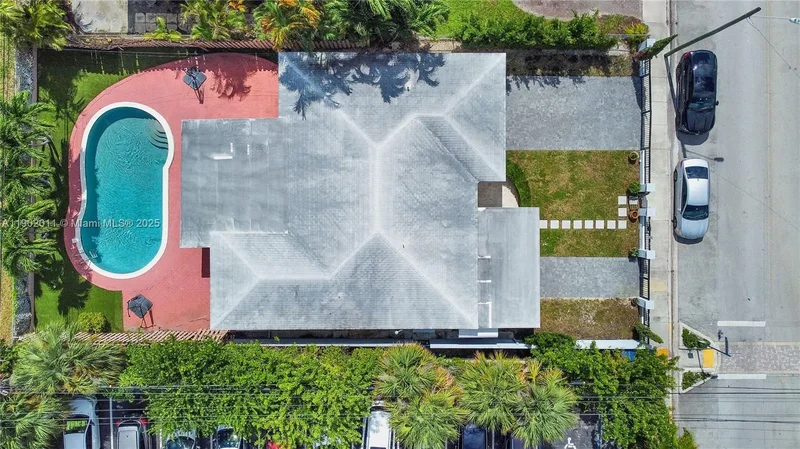 7557 Mutiny Ave, Miami Beach, Florida, United States. - Photo 33