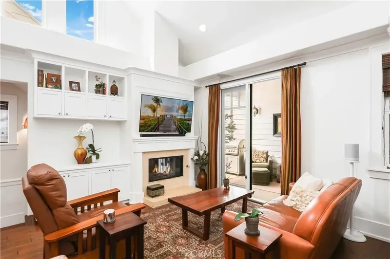 516 Poinsettia B, Newport Beach, California, United States. - Photo 16