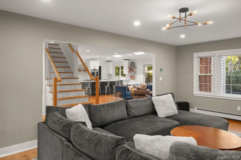 511 Wolf Hill Road , Dix Hills, NY 11746, Huntington Station, New York, United States. - Photo 20
