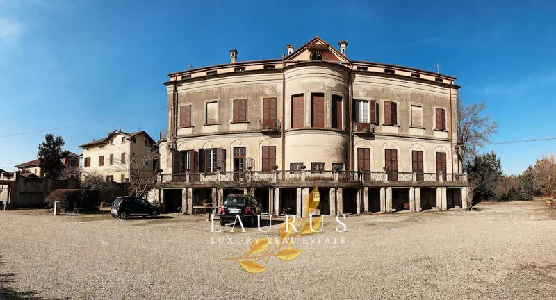 Catanzino, Lombardy, Italy. - Photo 9
