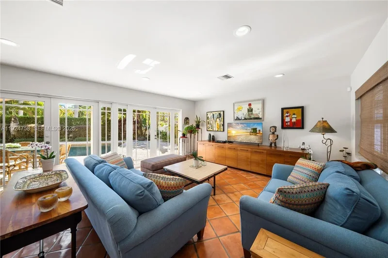 1030 Adams St, Hollywood, Florida, United States. - Photo 9