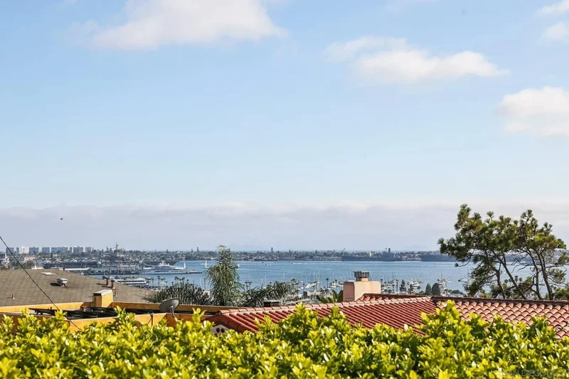 1295 W Redwood St, San Diego, California, United States. - Photo 10