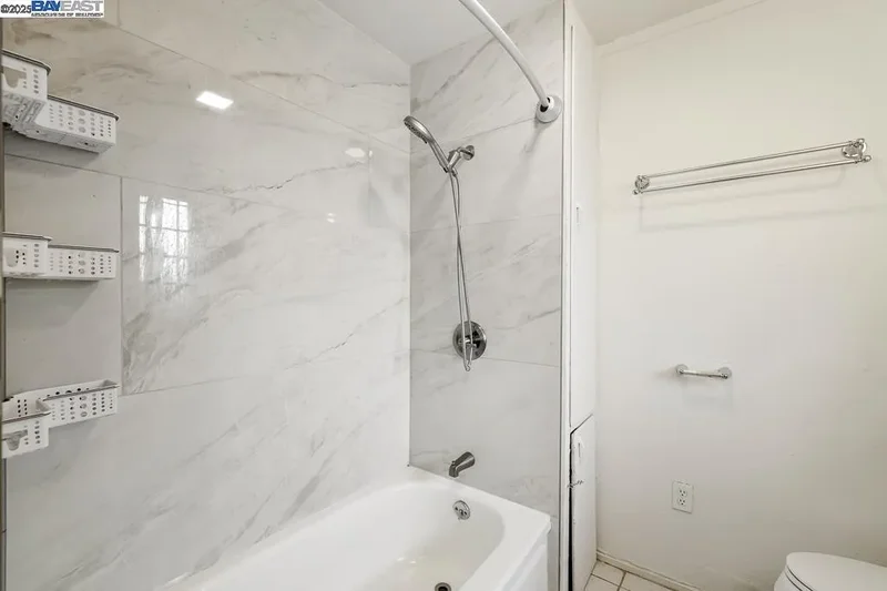 2138 19Th Ave, Oakland, California, United States. - Photo 37