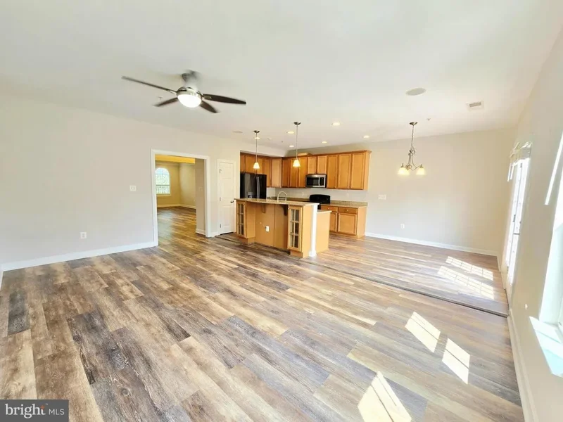 207 Community Center Avenue, North Potomac, Maryland, United States. - Photo 13