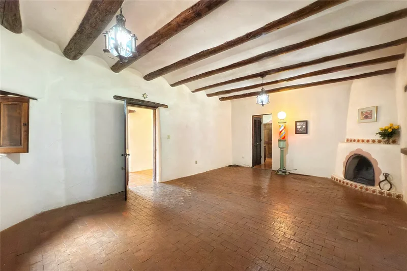 54 Rons Road, Santa Fe, NM 87508, Santa Fe, New Mexico, United States. - Photo 39