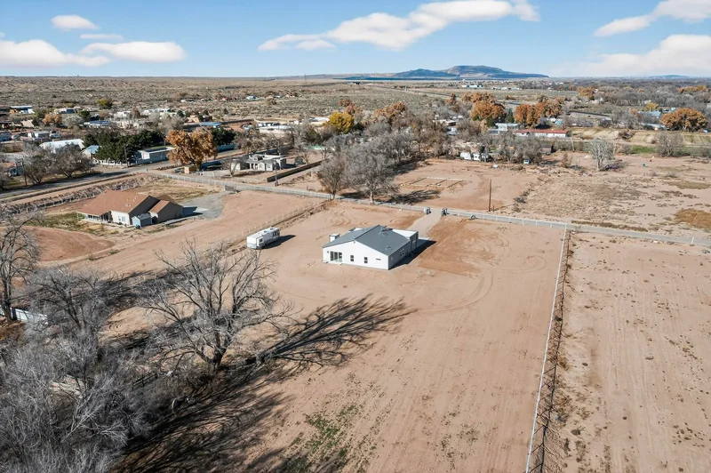 56 Lopez Road, Belen, NM 87002, Belen, New Mexico, United States. - Photo 51