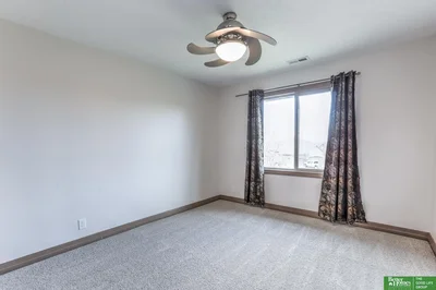 Thumbnail 28