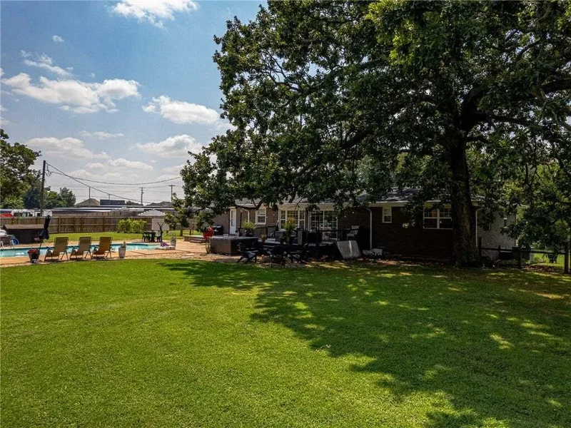 12136 Bedrock Lane, Bentonville, AR 72712, Cave Springs, Arkansas, United States. - Photo 6