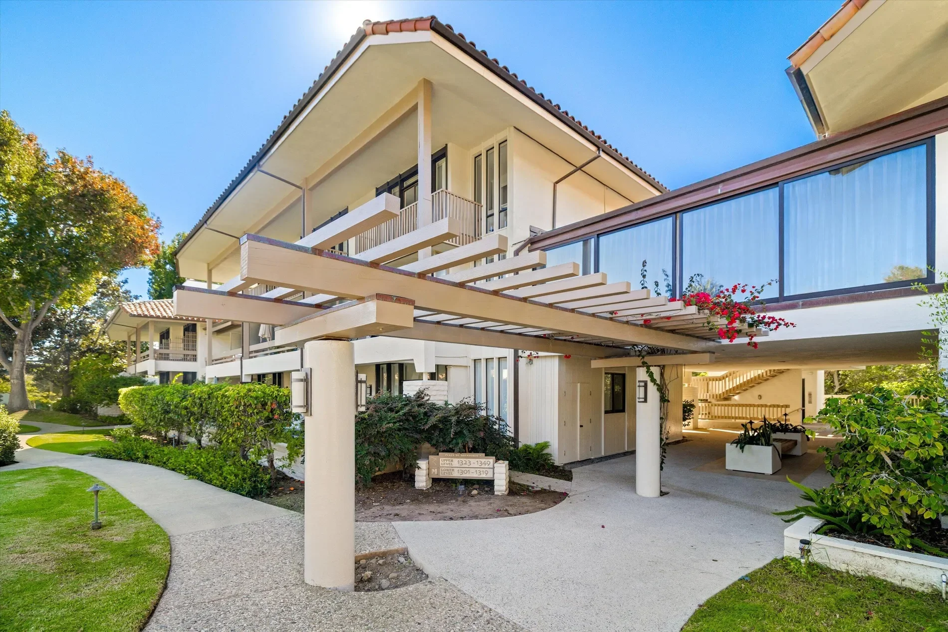 1311 Plaza De Sonadores, Montecito, California, United States. - Photo 3