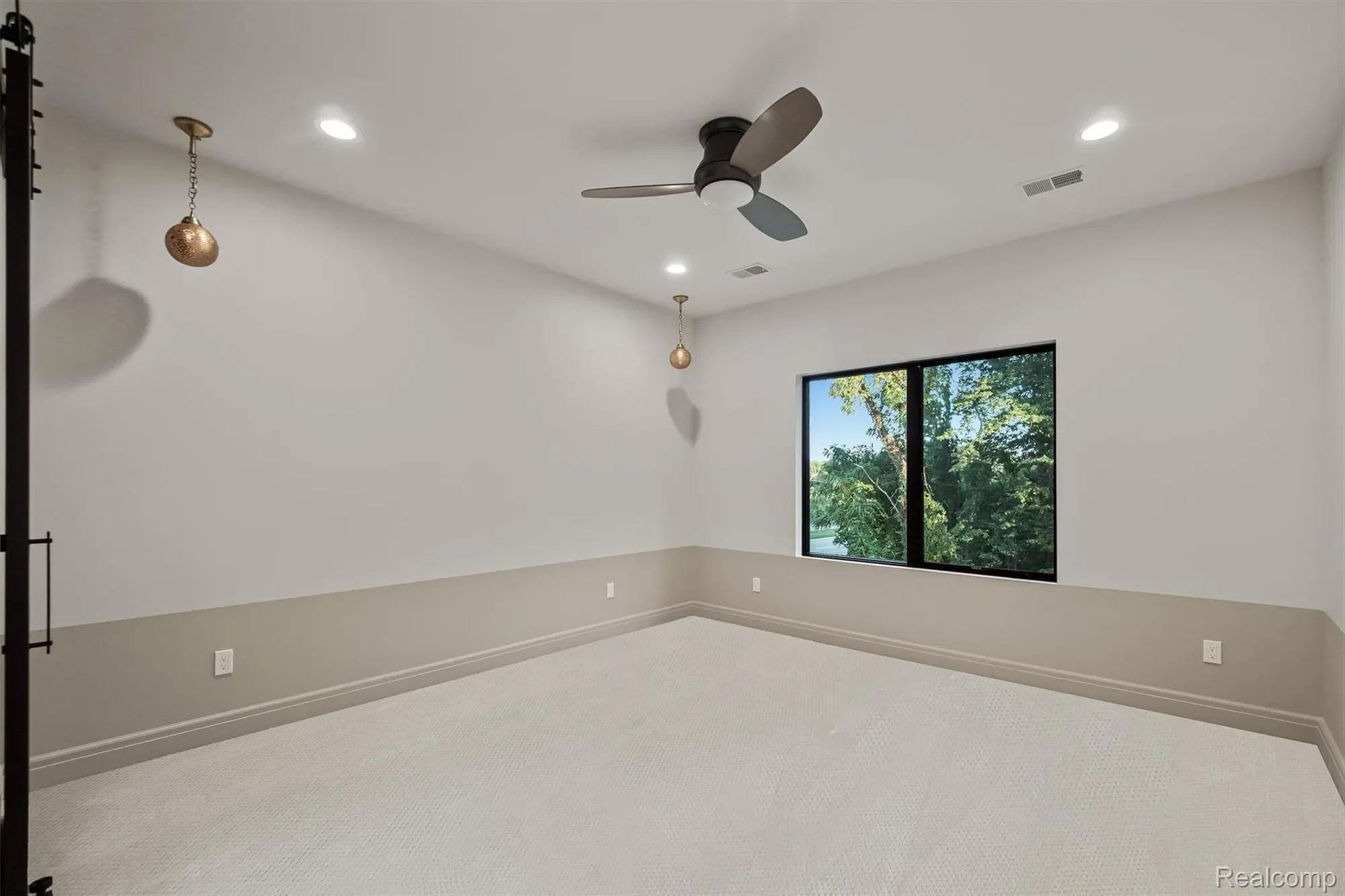 559 Barrington Park Drive, Bloomfield Hills, MI 48304, Bloomfield Hills, Michigan, United States. - Photo 23