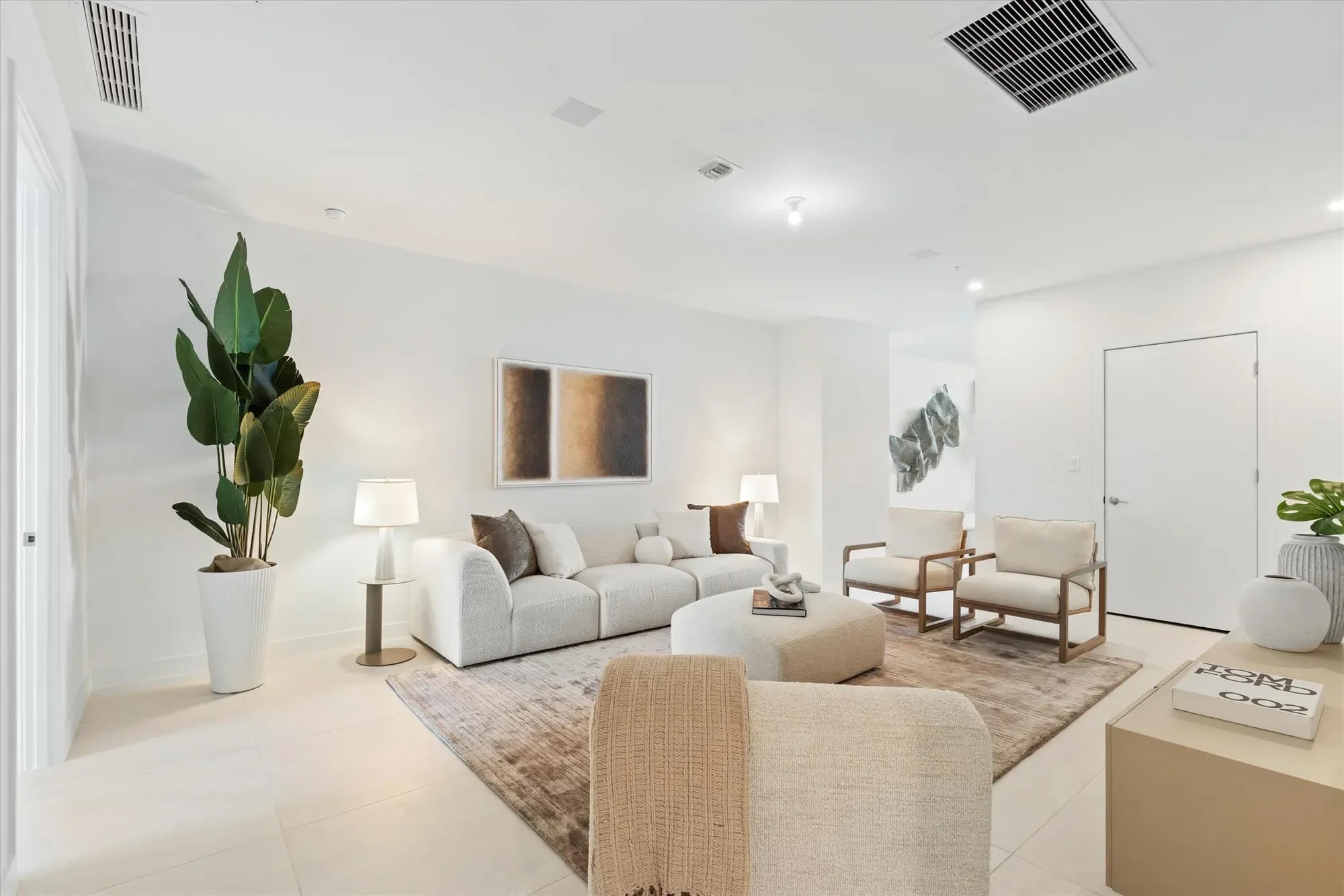 900 N Ocean Boulevard, Hillsboro Beach, Florida, United States. - Photo 12