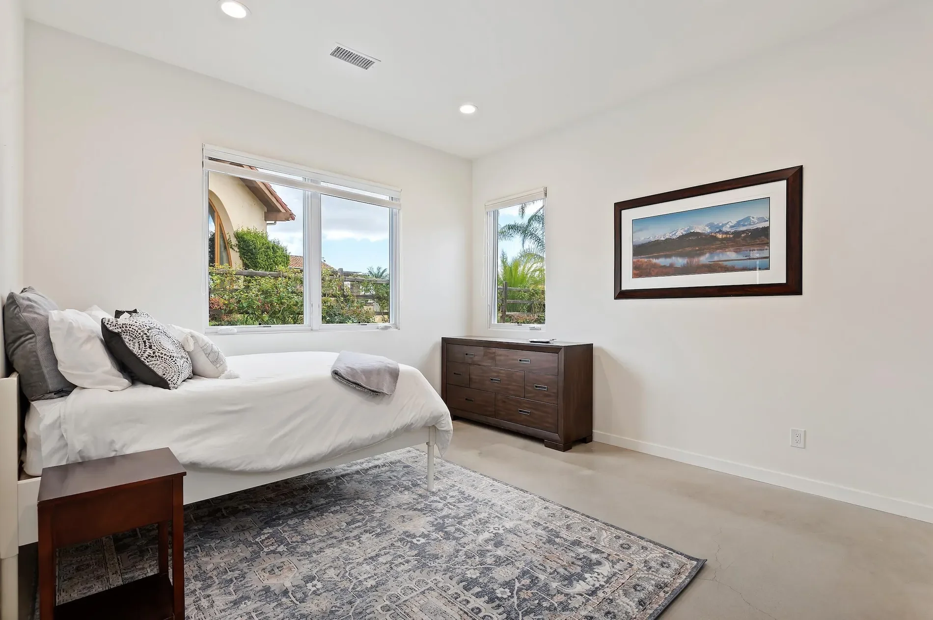 1367 Via Veneto, Santa Barbara, California, United States. - Photo 25