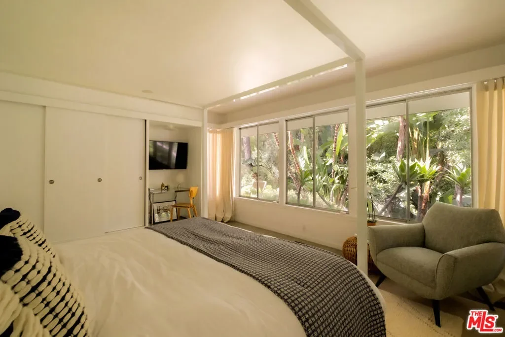 2246 Chelan Place, Los Angeles, California, United States. - Photo 7