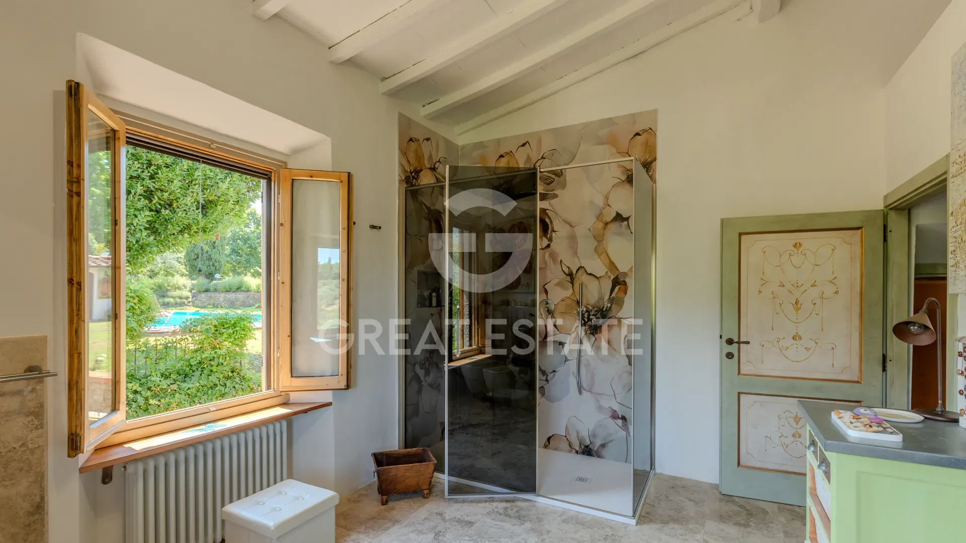 Gallery photo 2