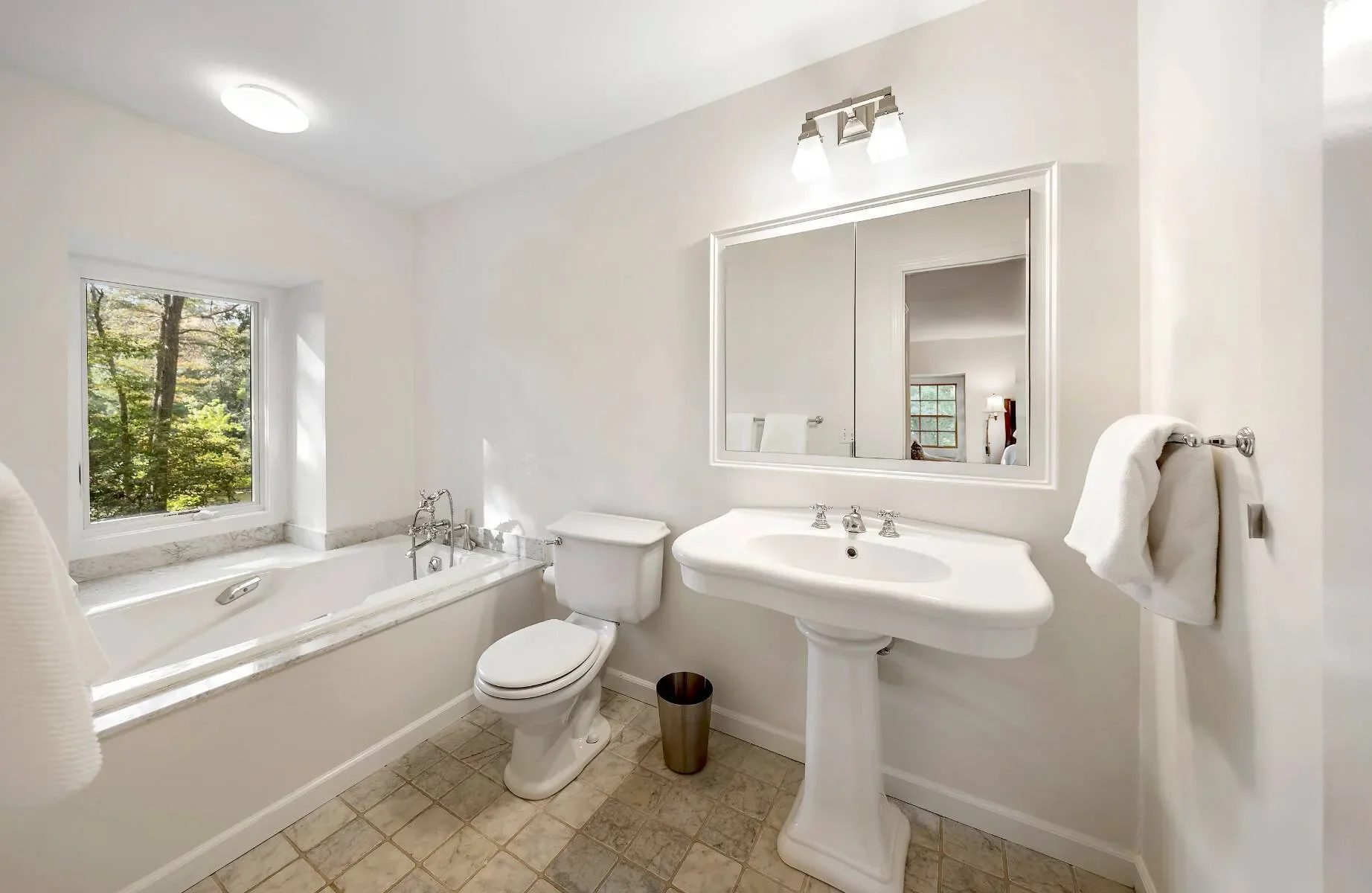 44 Georgica Close Rd , East Hampton, NY 11937, East Hampton, New York, United States. - Photo 12