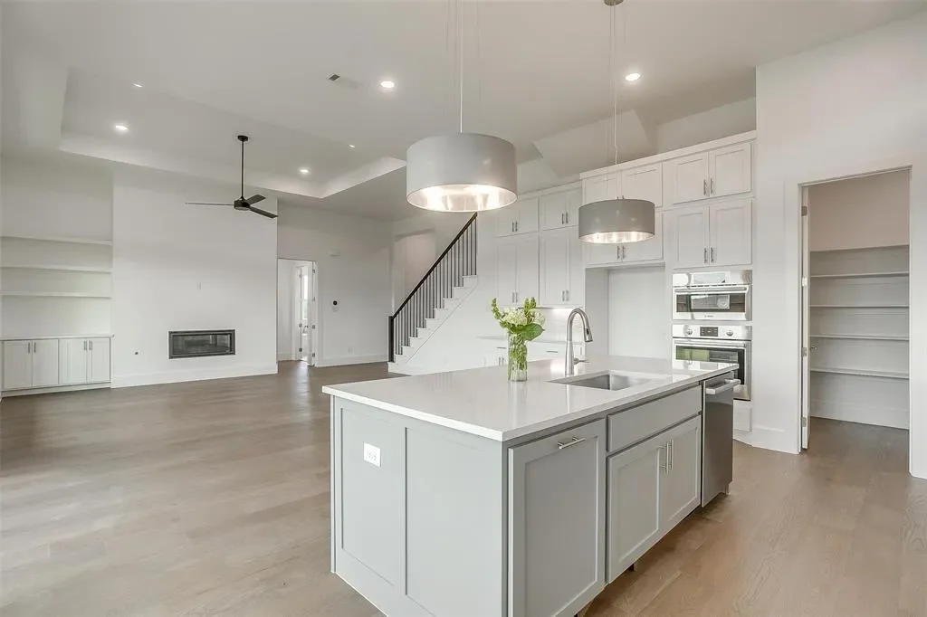 165 Lantern Ridge Drive, Aledo, Texas, United States. - Photo 14