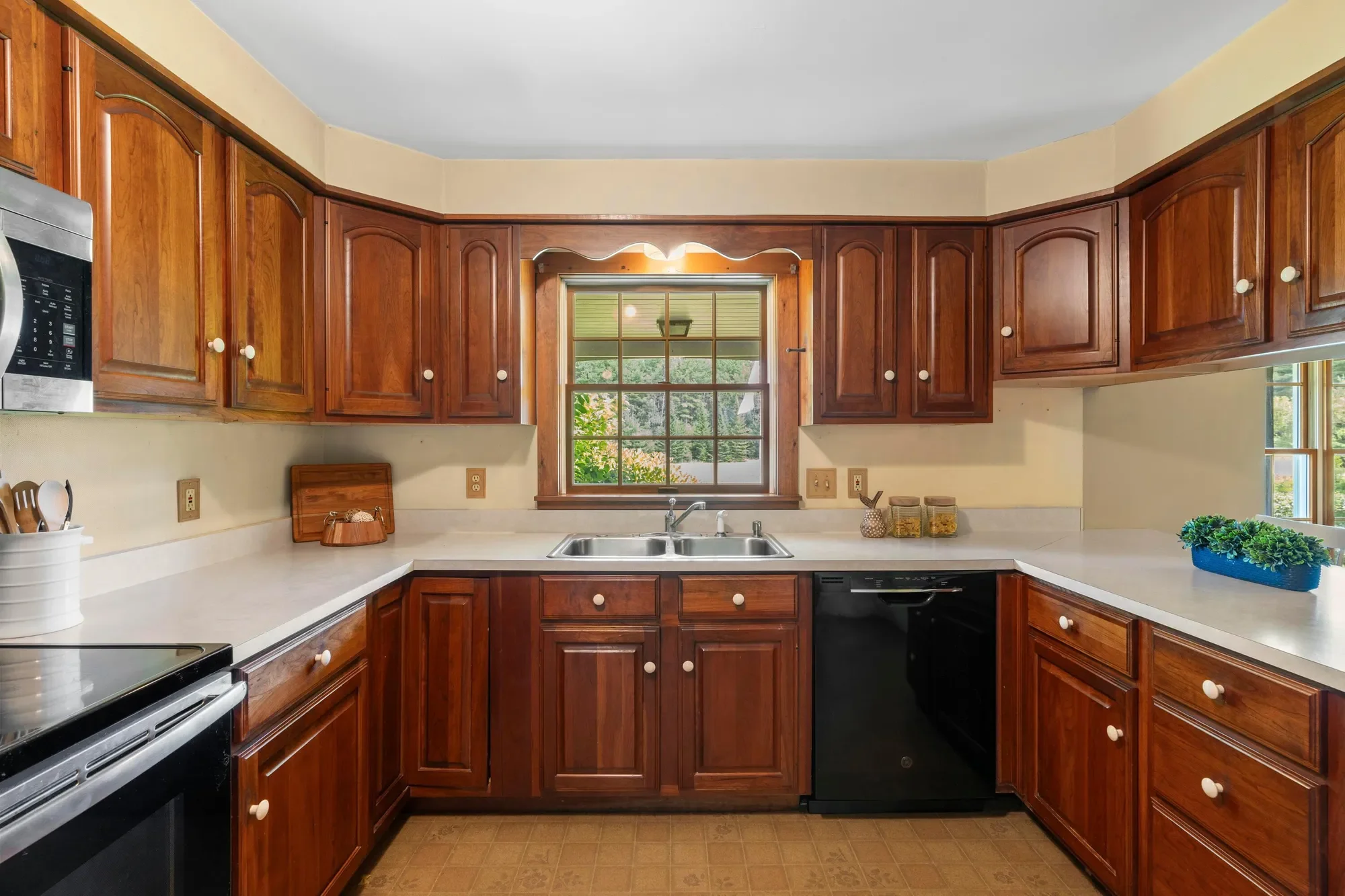 286 Goose Rocks Road, Kennebunkport, ME 04046, Kennebunkport, Maine, United States. - Photo 29
