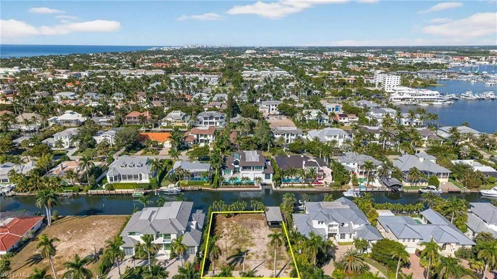 601 17TH AVE, Naples, FL, 34102, USA, Naples, Florida, United States. - Photo 4