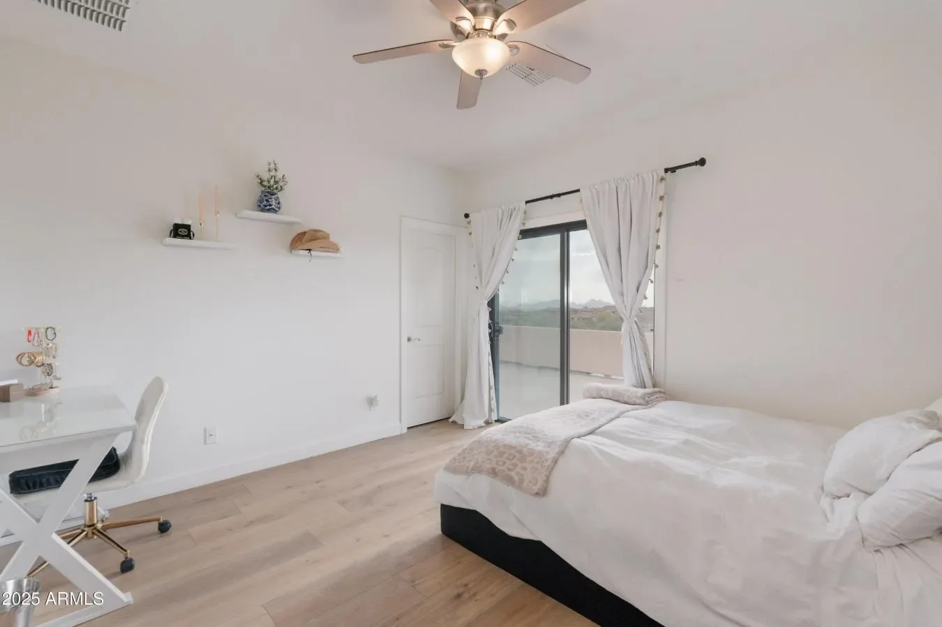 18438 N 96TH Way, Scottsdale, Arizona, United States. - Photo 7