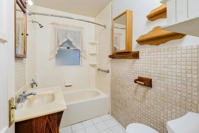 3885 King St, La Mesa, CA 91941, La Mesa, California, United States. - Photo 6