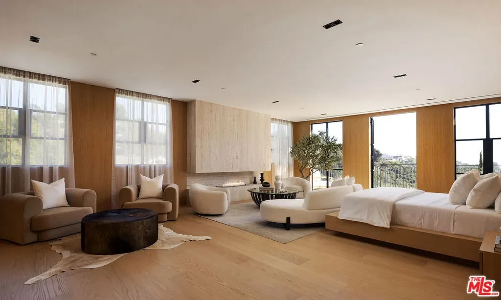 1165 Somera Road, Los Angeles, California, United States. - Photo 13