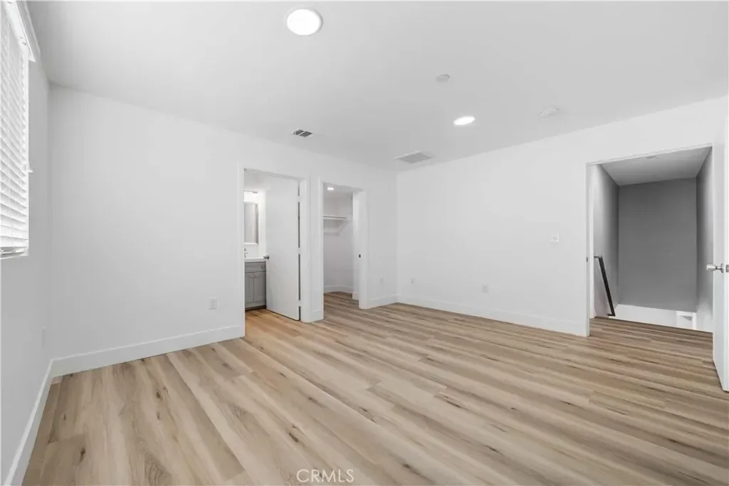 3721 S San Pedro Street, Los Angeles, California, United States. - Photo 14