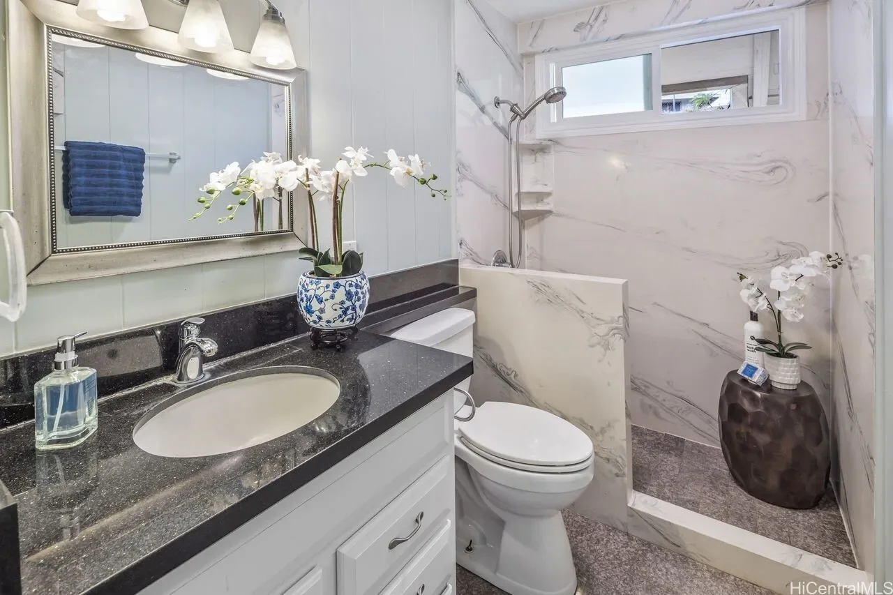 3376 Ala Laulani Street, Honolulu, HI 96818, Honolulu, Hawaii, United States. - Photo 12