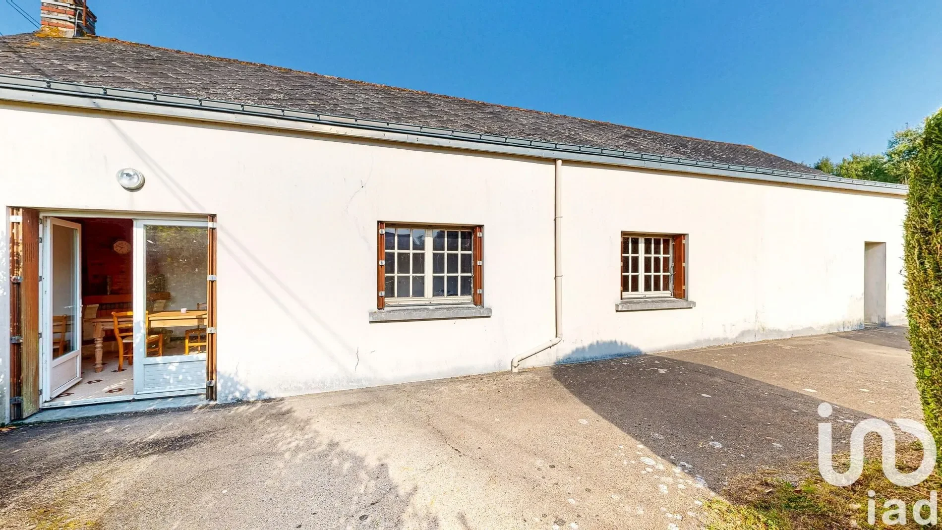 Exterior photo 7