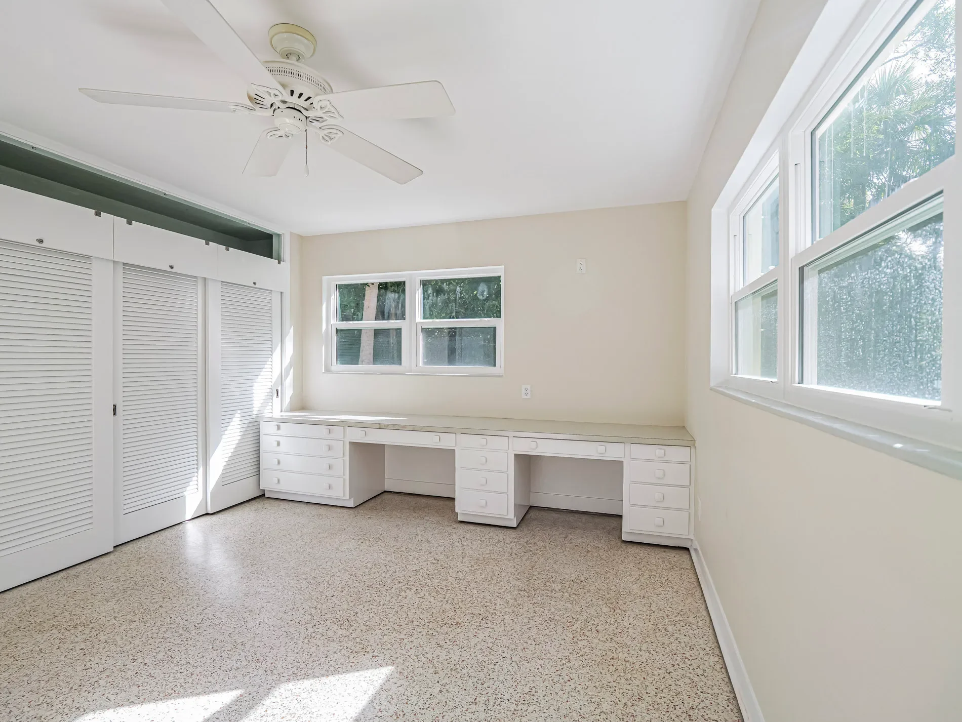 975 25th Street , Vero Beach, FL 32960, Vero Beach, Florida, United States. - Photo 22