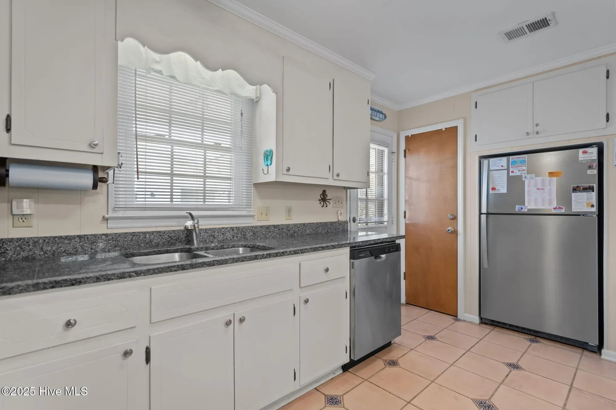 411 34th Street, Sunset Beach, North Carolina, United States. - Photo 19