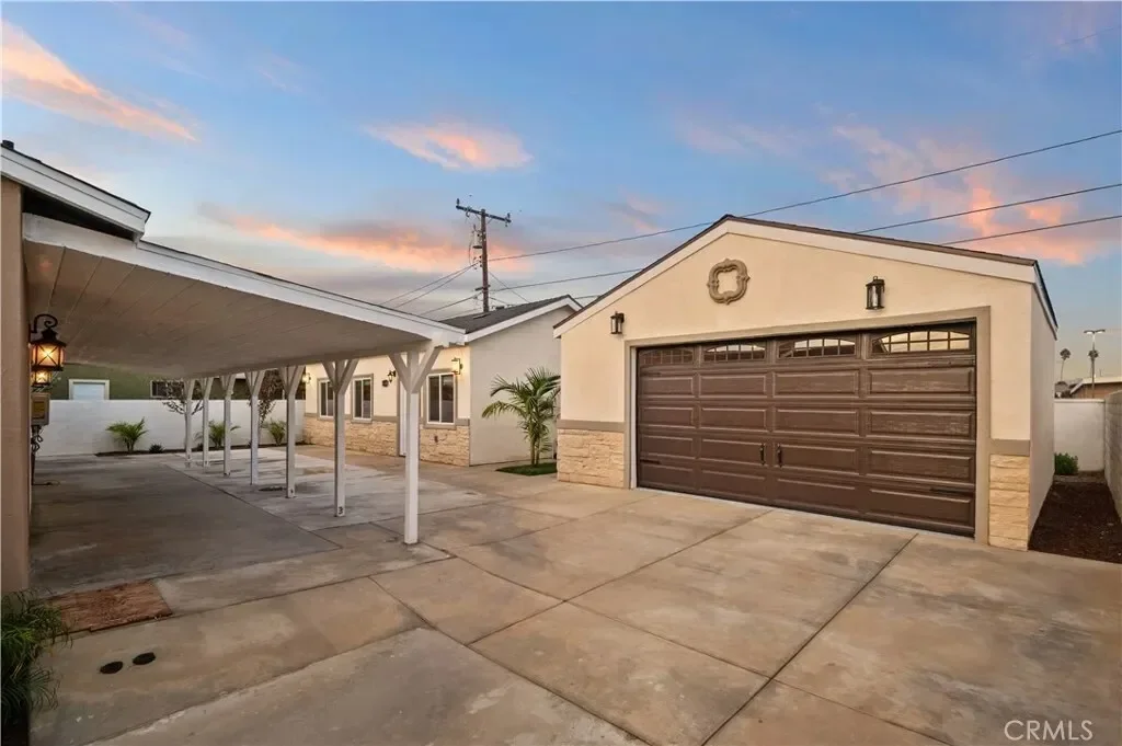 638 N Buttonwood, Orange, California, United States. - Photo 46