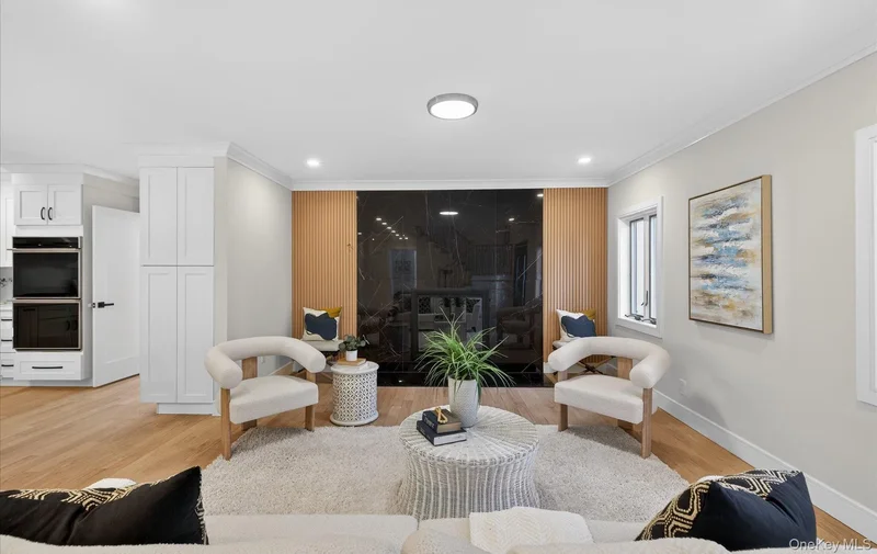 369 Vanderbilt Parkway, Dix Hills, NY 11746, Huntington Station, New York, United States. - Photo 29