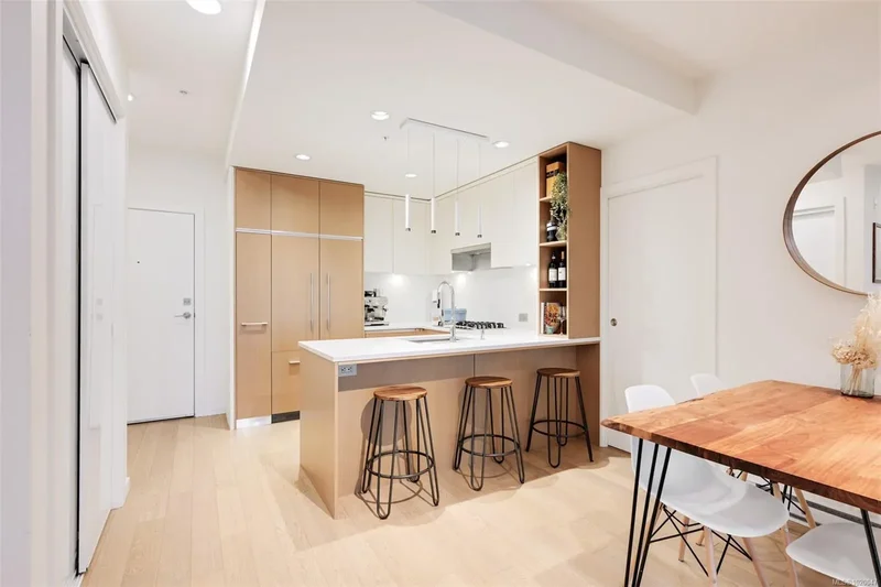 1033 Cook St 303, Victoria, British Columbia, Canada. - Photo 26