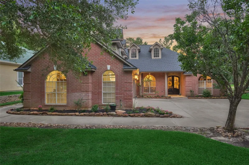 4 Bedrooms Single Family Detached